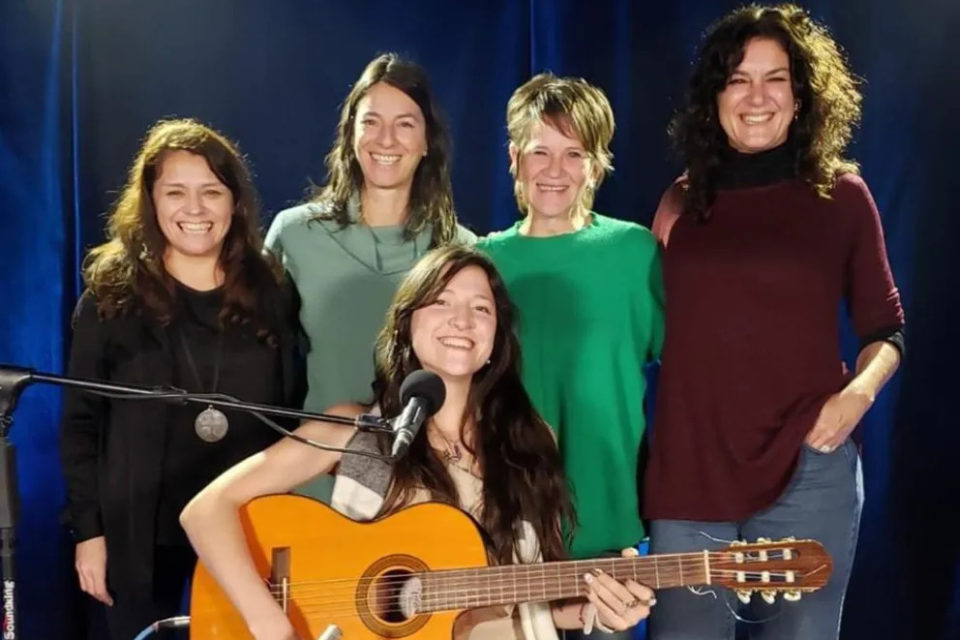 La región de los Lagos del Sur registró su “música de raíz”